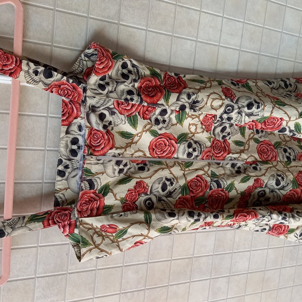 Skulls and Roses Dress - Picture 4 of 5